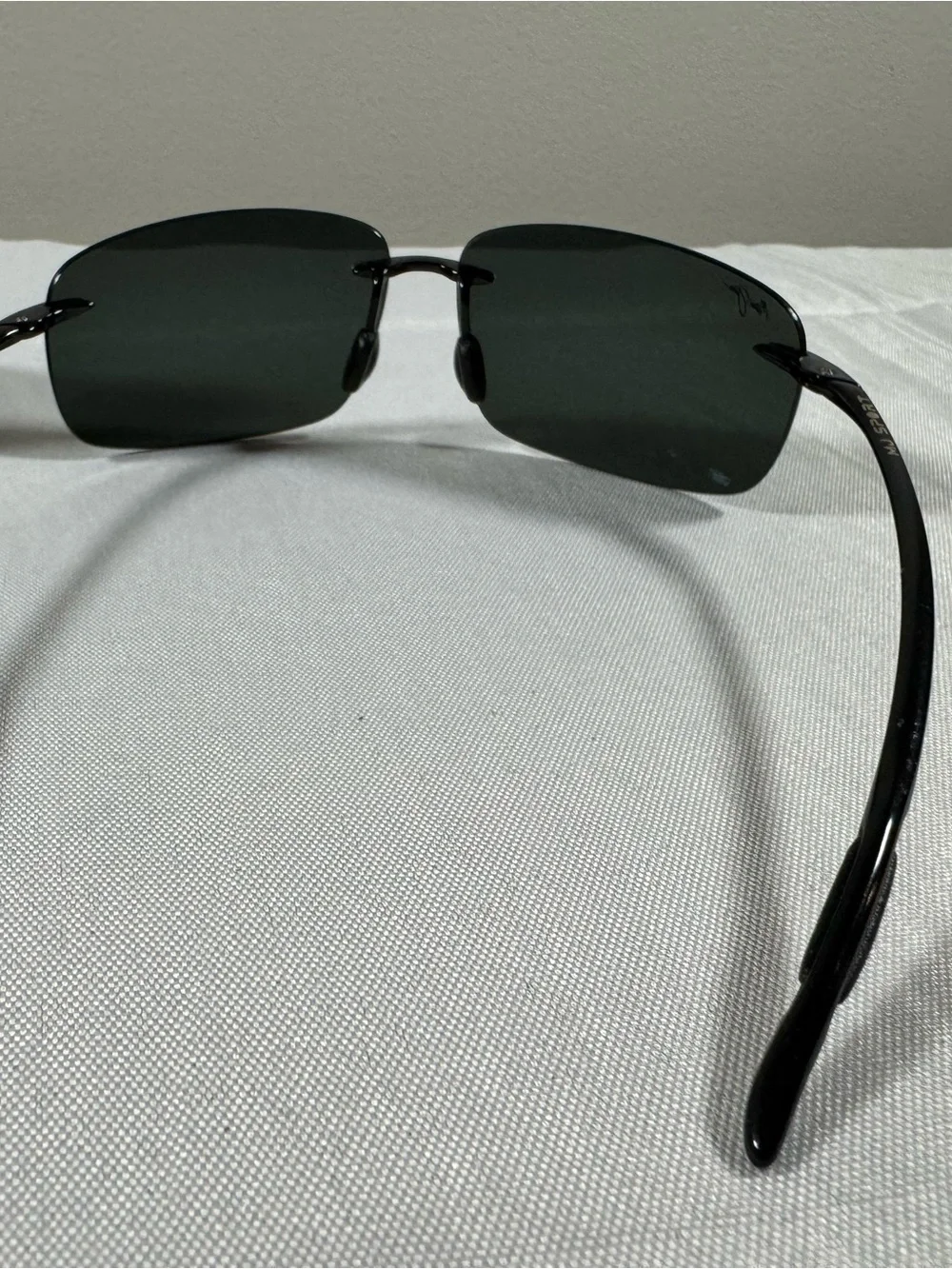 Maui Jim Breakwall (style 422-02) polarized rimless sunglasses.